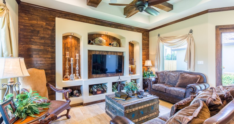 2018 LEEB: Divine Custom Homes
